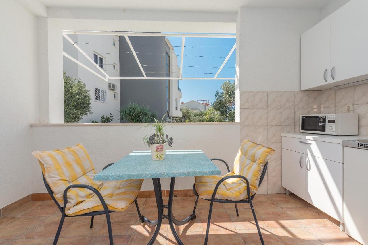 Apartmants Sestic Tučepi Eksteriør billede