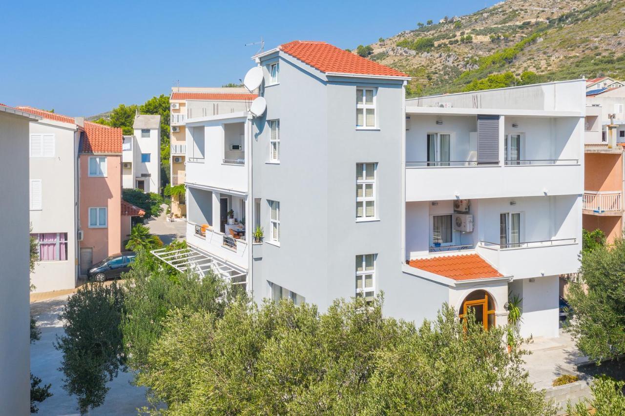 Apartmants Sestic Tučepi Eksteriør billede